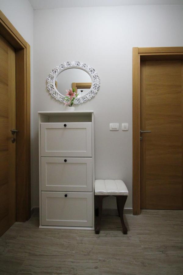Ferienwohnung Laki Tivat Exterior foto