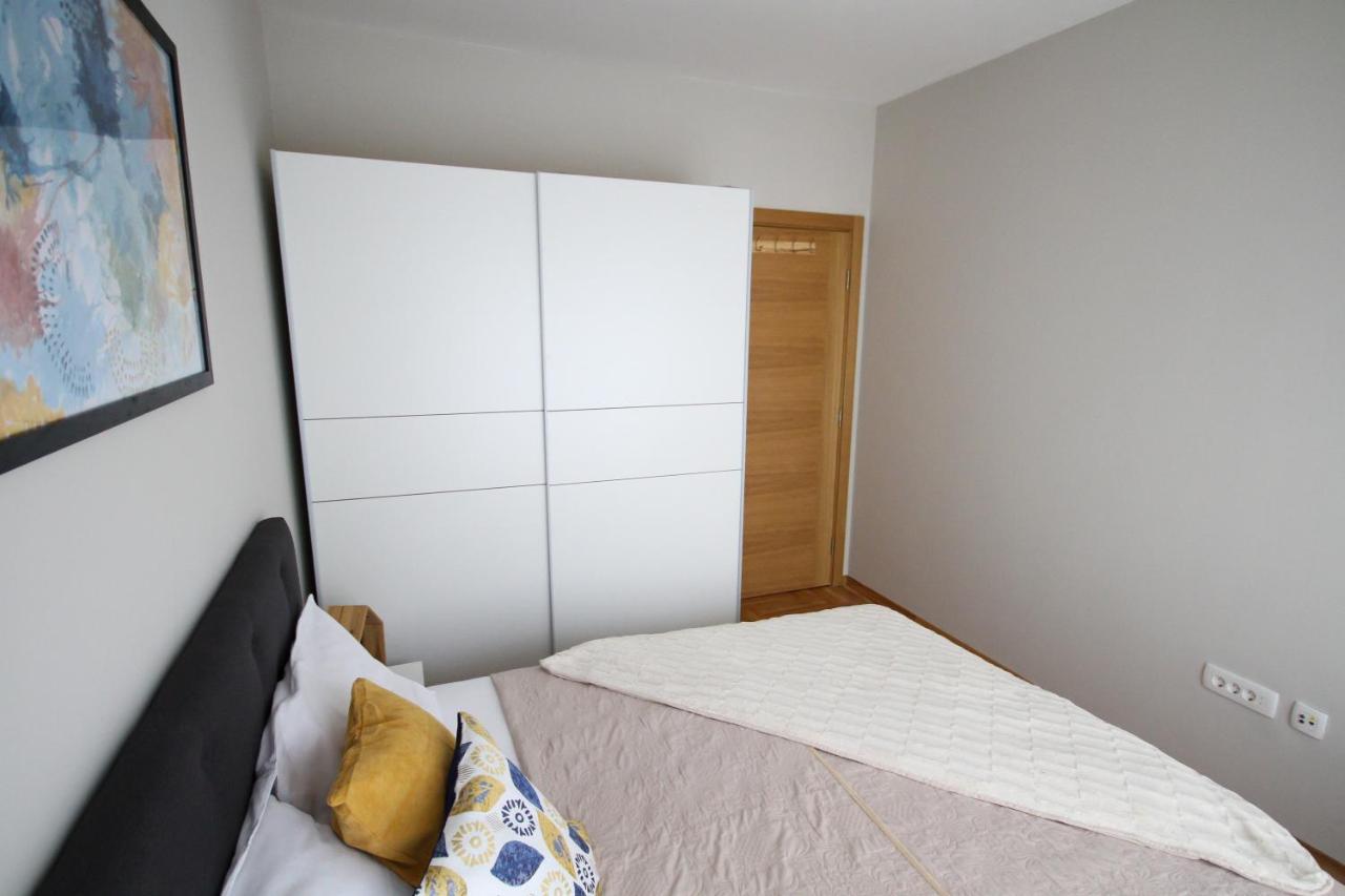 Ferienwohnung Laki Tivat Exterior foto